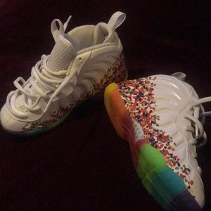 Nike size 12 kid shoes